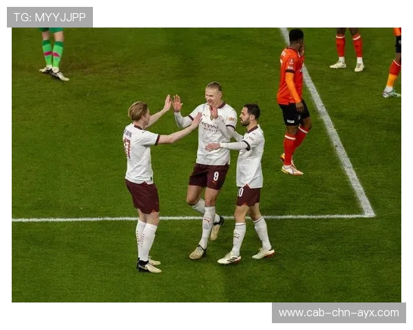 埃因霍温的魔法：“盯德布劳内式德”背后的足球哲学